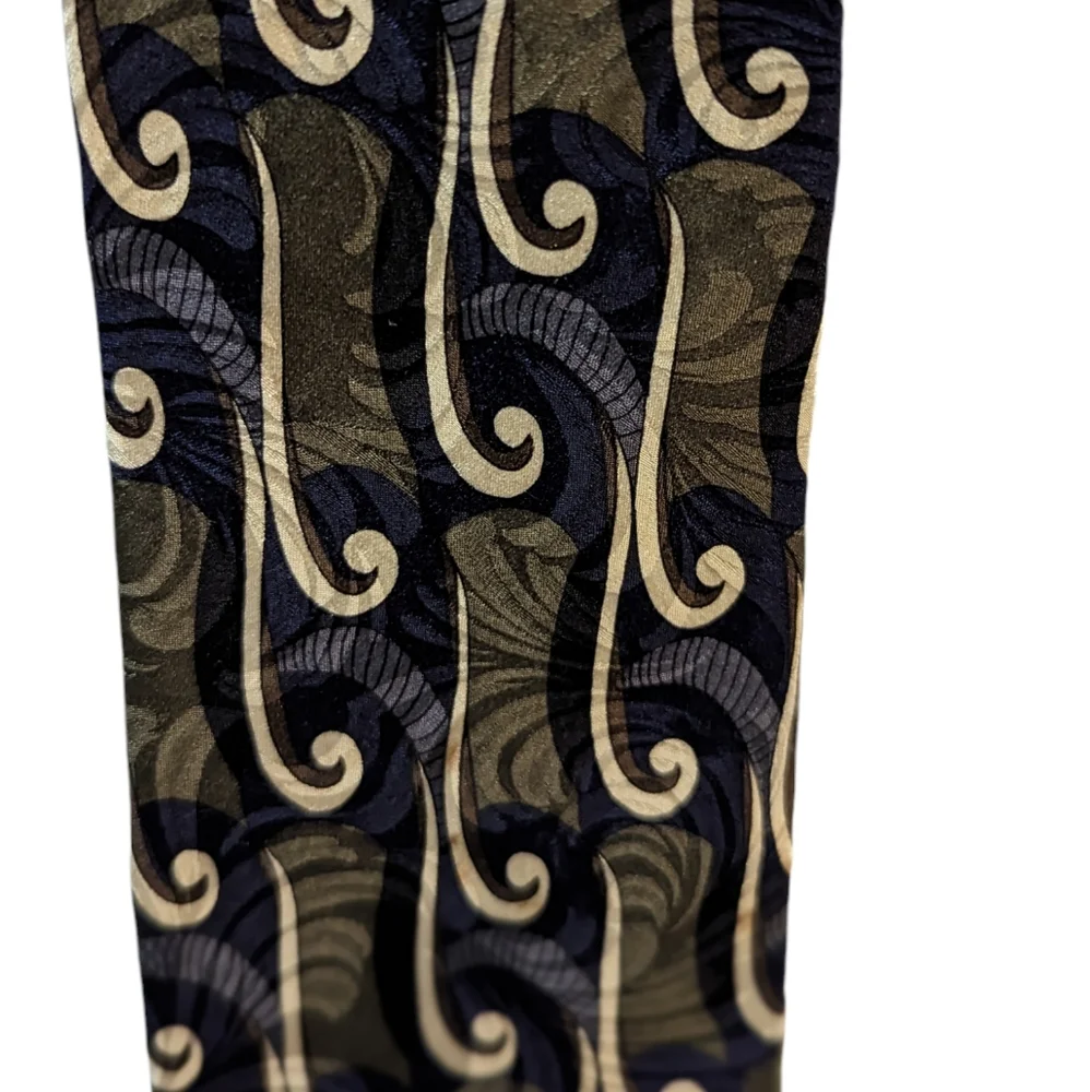 ZIGGURAT Longs Mulberry Neckwear Mens Designer Ties 100% Silk. Made in USA - Picture 11 of 11